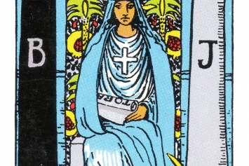 THE HIGH PRIESTESS archetype